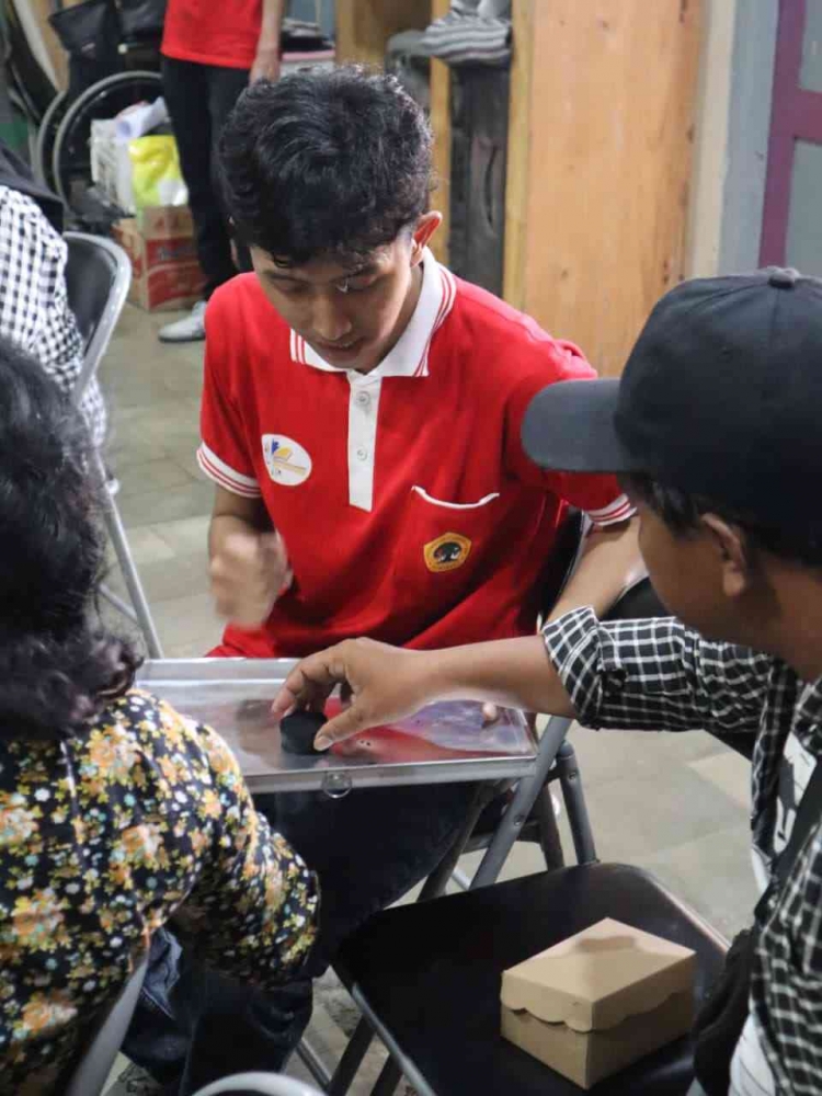 Teknologi Tepat Guna Mesin Penghalus Arang Untuk Meningkatkan Produktivitas Pembuatan Briket