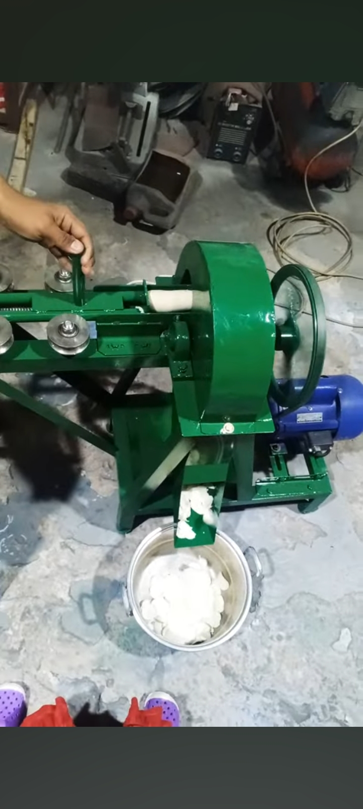 Mesin Iris Keripik Singkong