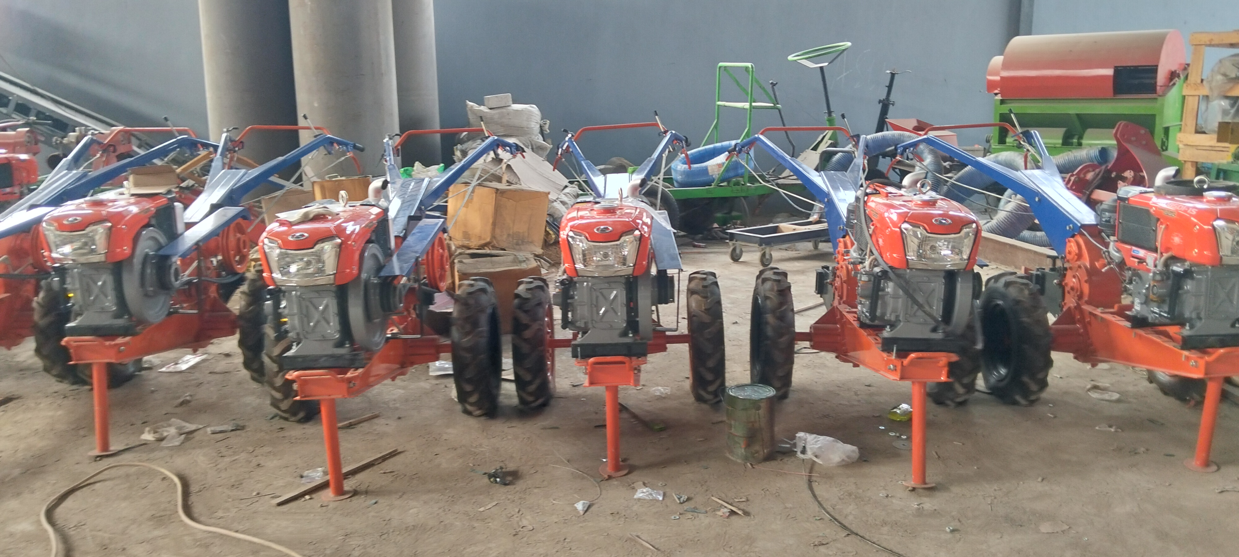 Mesin Traktor Mini